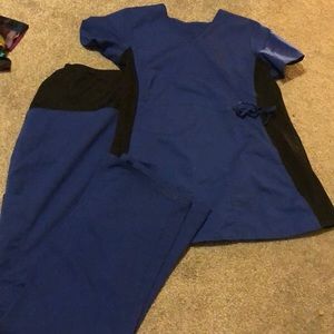 Maternity scrubs
